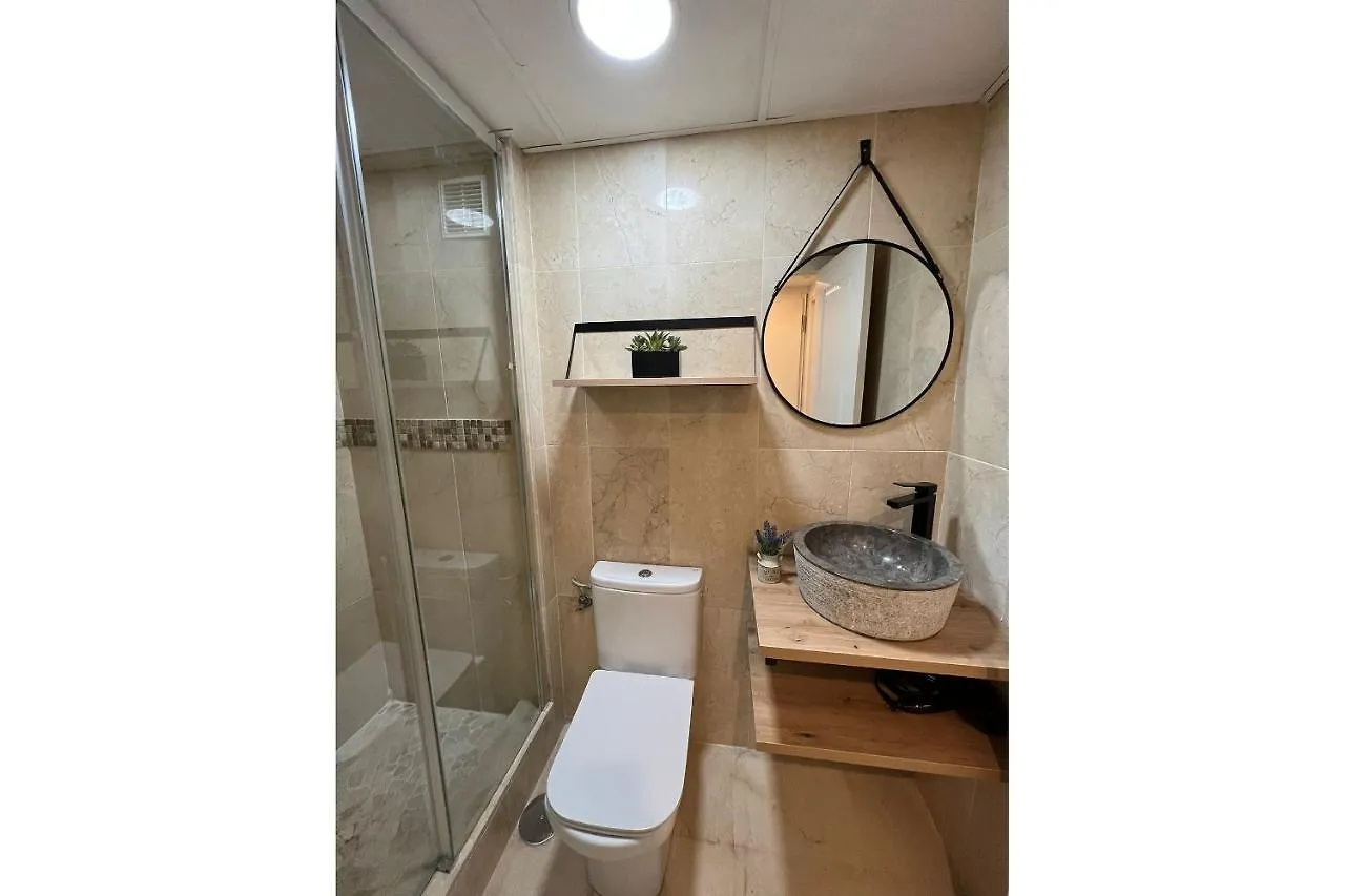 2Nd Line From The Beach , Seaviews + Parking &Pool Benalmadena Apartment