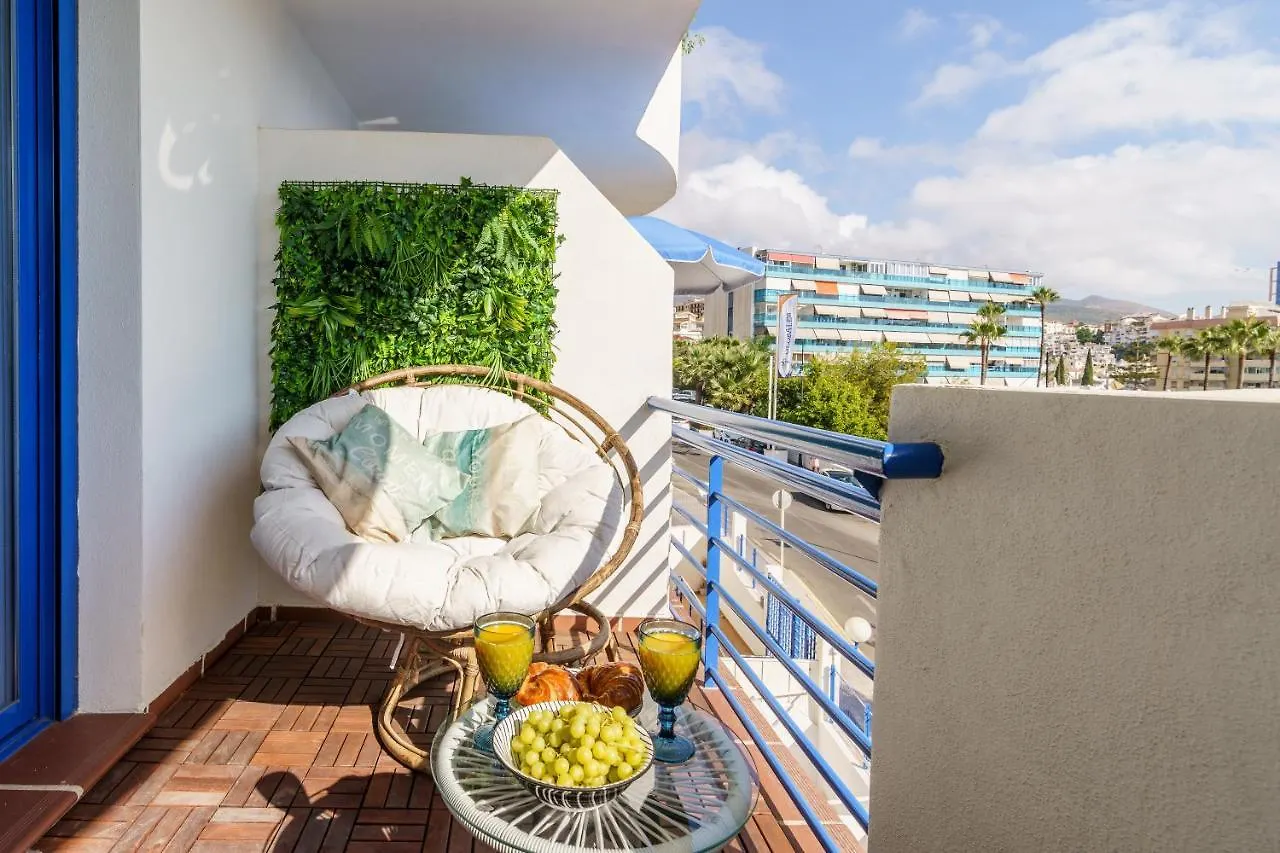 2Nd Line From The Beach , Seaviews + Parking &Pool contacts